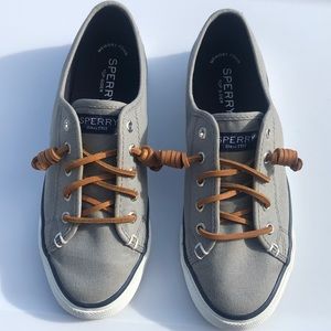 Sperry size 6 shoes